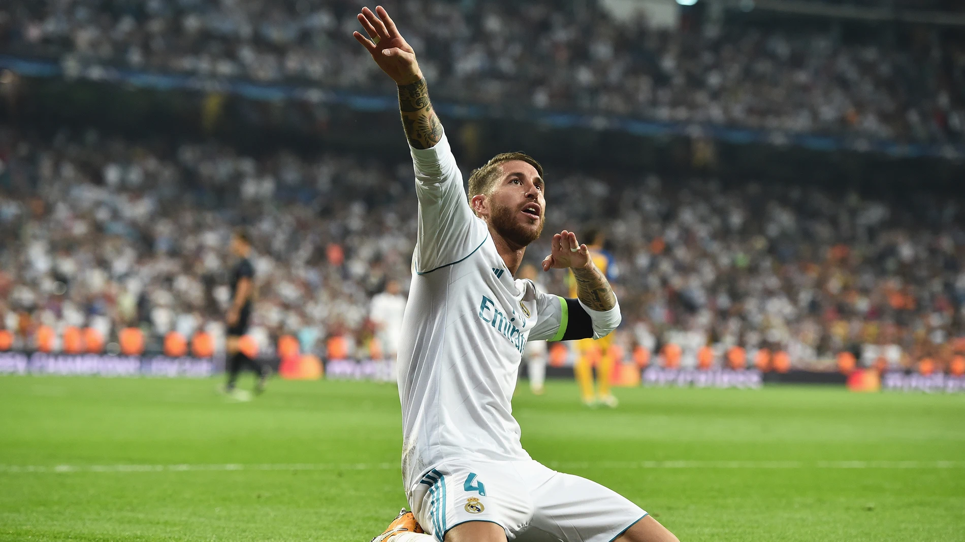 Sergio Ramos celebra su gol en el Bernabéu