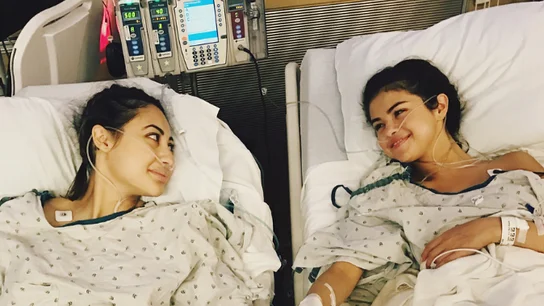 Selena Gomez se somete a un trasplante de riñón Selena Gomez se somete a un trasplante de riñón
