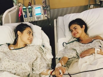 Selena Gomez se somete a un trasplante de riñón Selena Gomez se somete a un trasplante de riñón