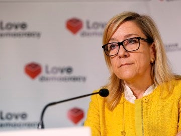 La expresidenta de la Asociación de Municipios por la Independencia, Neus Lloveras La expresidenta de la Asociación de Municipios por la Independencia, Neus Lloveras
