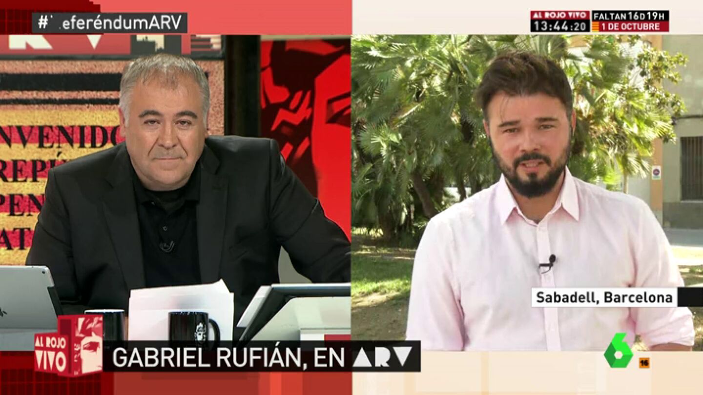 Gabriel Rufi&aacute;n califica de "entidades supranacionales" a "Varoufakis y Assange"