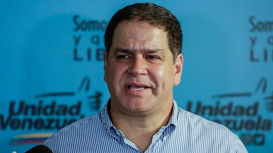 El diputado Luis Florido habla en una rueda de prensa en Caracas, Venezuela El diputado Luis Florido habla en una rueda de prensa en Caracas, Venezuela