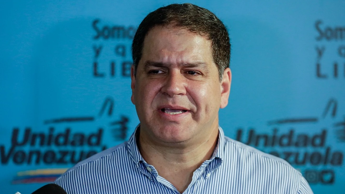 El diputado Luis Florido habla en una rueda de prensa en Caracas, Venezuela El diputado Luis Florido habla en una rueda de prensa en Caracas, Venezuela