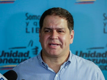 El diputado Luis Florido habla en una rueda de prensa en Caracas, Venezuela El diputado Luis Florido habla en una rueda de prensa en Caracas, Venezuela