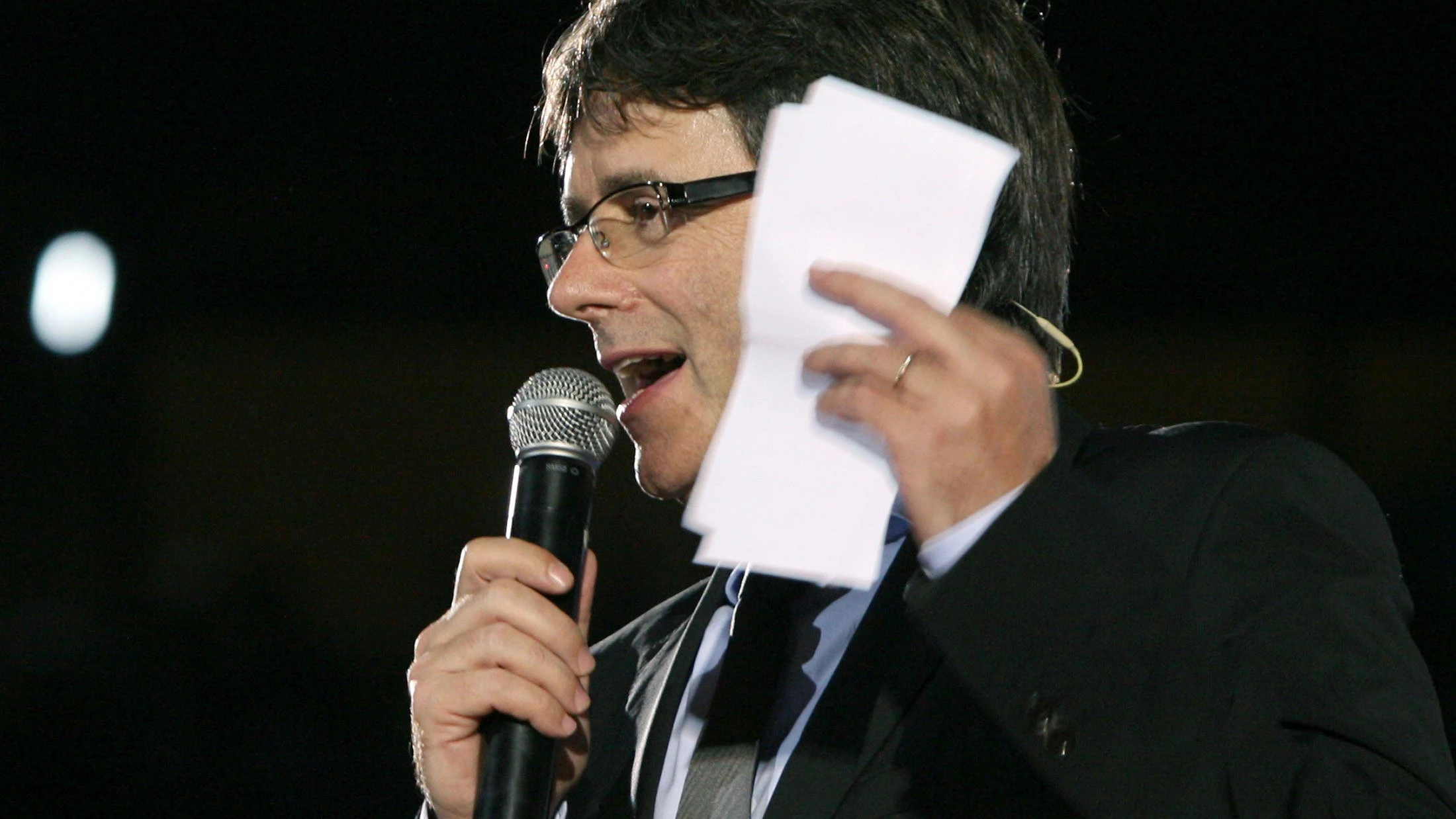 El presidente de la Generalitat, Carles Puigdemont, durante su intervención en el Tarraco Arena