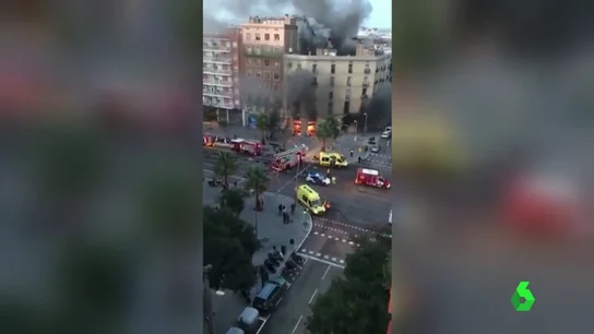 Una explosión en una panadería de Barcelona deja 21 heridos Una explosión en una panadería de Barcelona deja 21 heridos