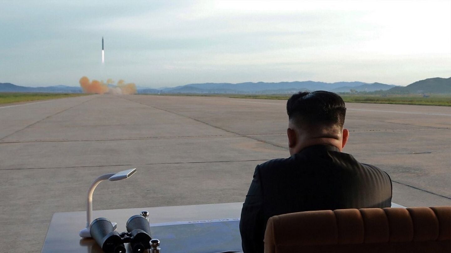 Kim celebra su &uacute;ltimo misil y aboga porque sus armas equilibren las de EE.UU