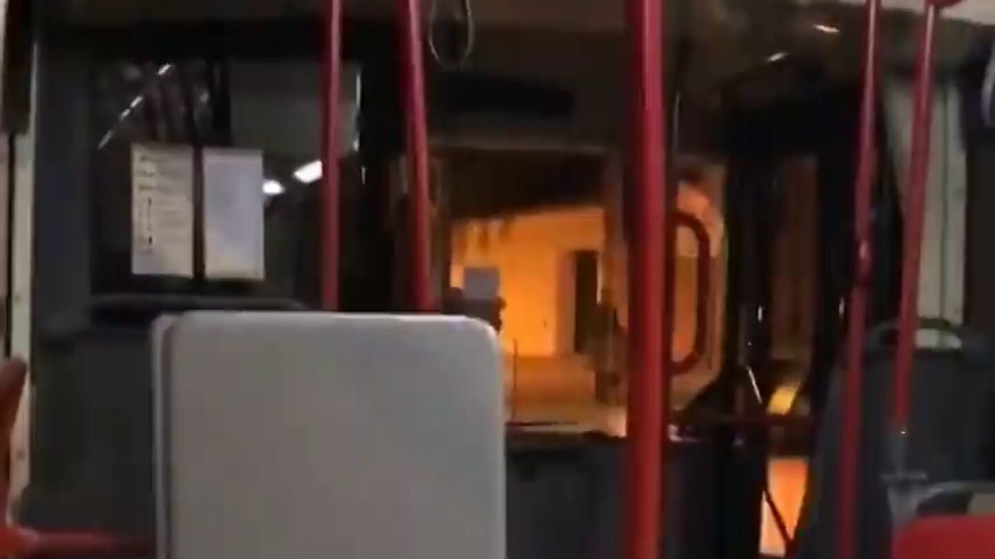 "Si tienes huevos, dame", la frase que un conductor sevillano nunca debi&oacute; expresar tras saltarse un stop