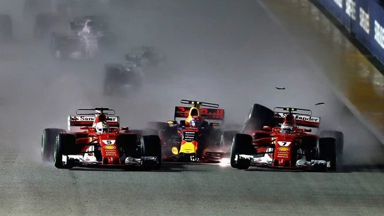 Accidente entre Raikkonen, Vettel y Verstappen Accidente entre Raikkonen, Vettel y Verstappen
