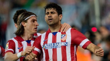 Filipe Luis, junto a Diego Costa