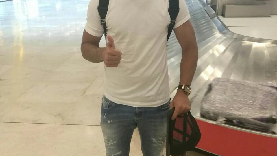 Diego Costa, a su llegada al aeropuerto 