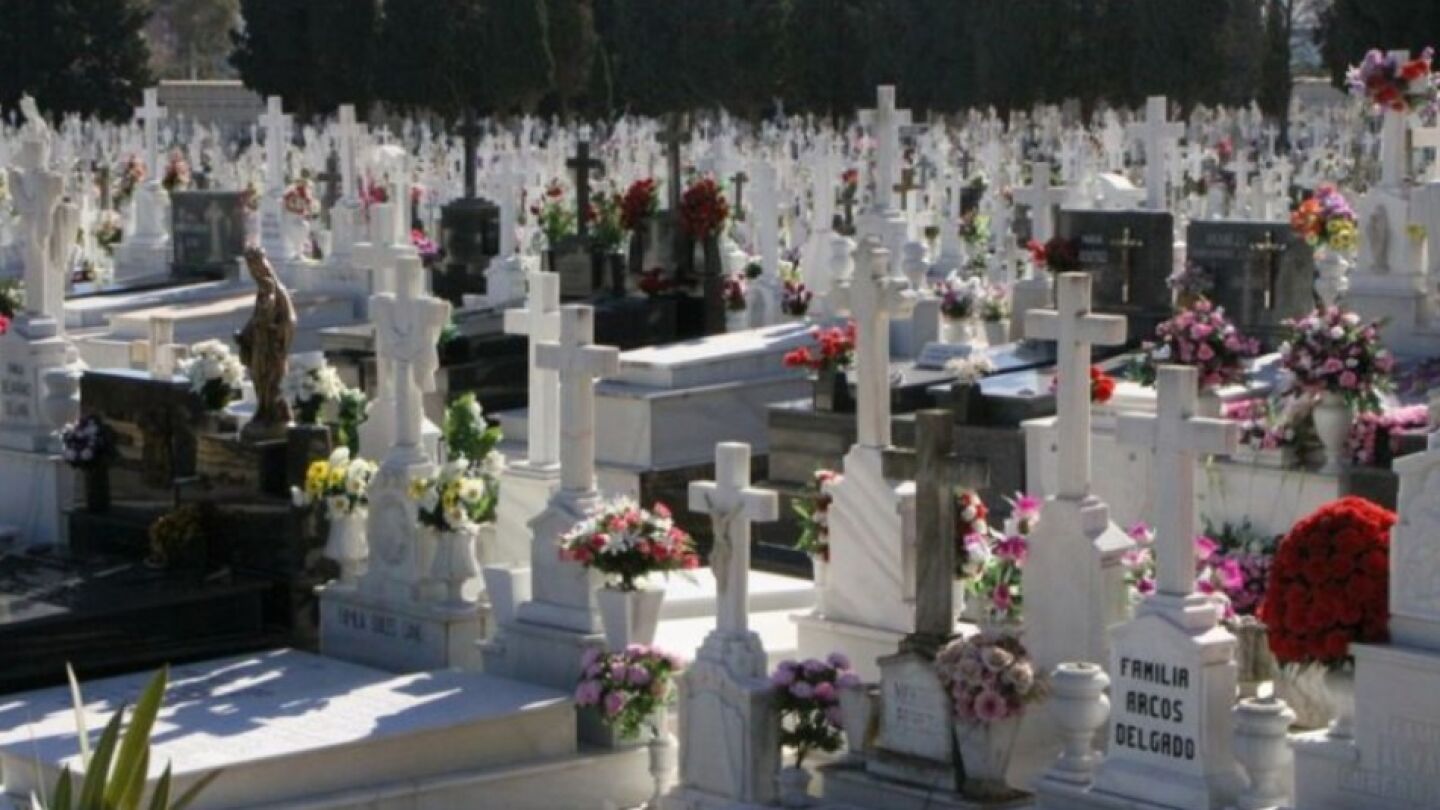 Cementerio de Sevilla, donde est&aacute; enterrado el padre de la demandante.