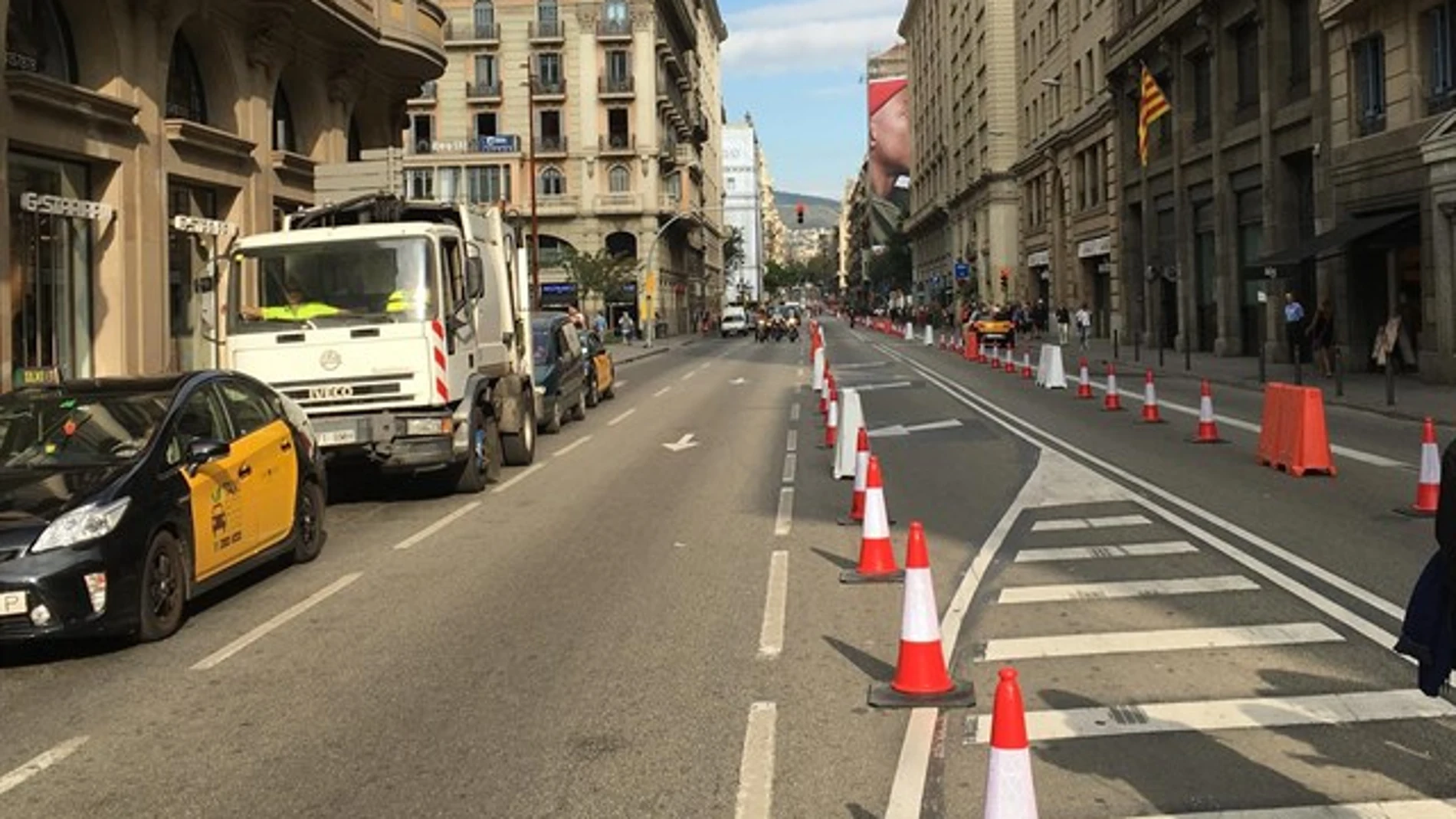 Barcelona cortará muchas de sus calles para restringir el tráfico