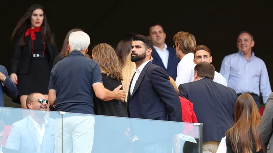 Diego Costa, en el palco del Wanda Metropolitano durante el Atlético de Madrid - Sevilla Diego Costa, en el palco del Wanda Metropolitano durante el Atlético de Madrid - Sevilla