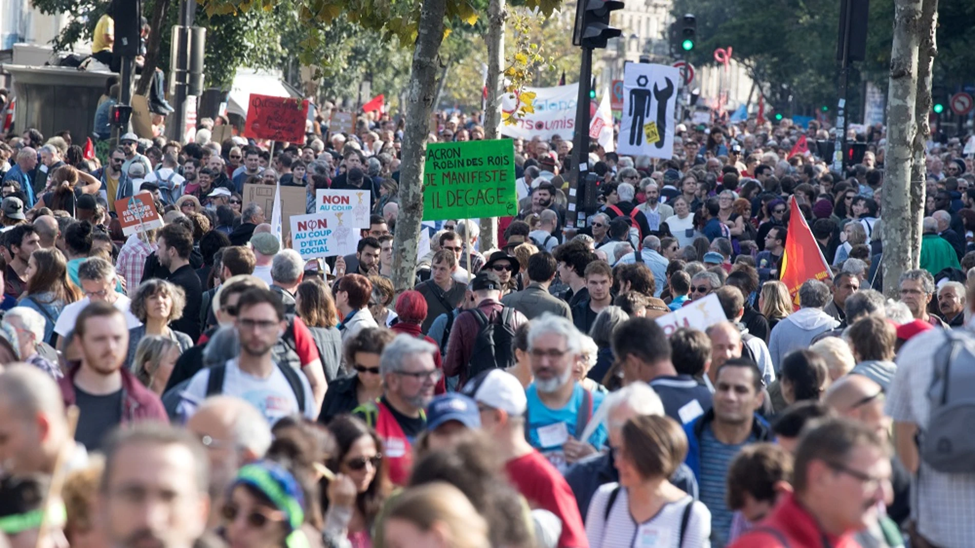 Manifestación contra la reforma laboral francesa en París