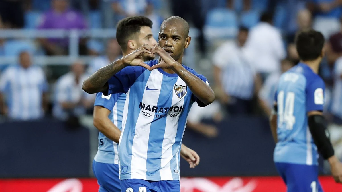 Rolán celebra uno de sus goles contra el Athletic