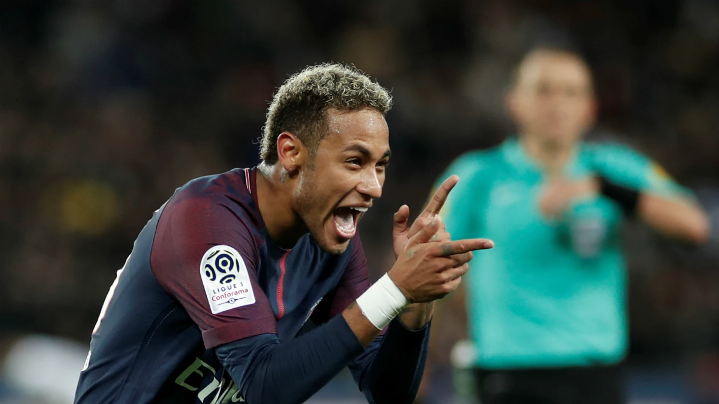 Neymar celebra un gol Neymar celebra un gol