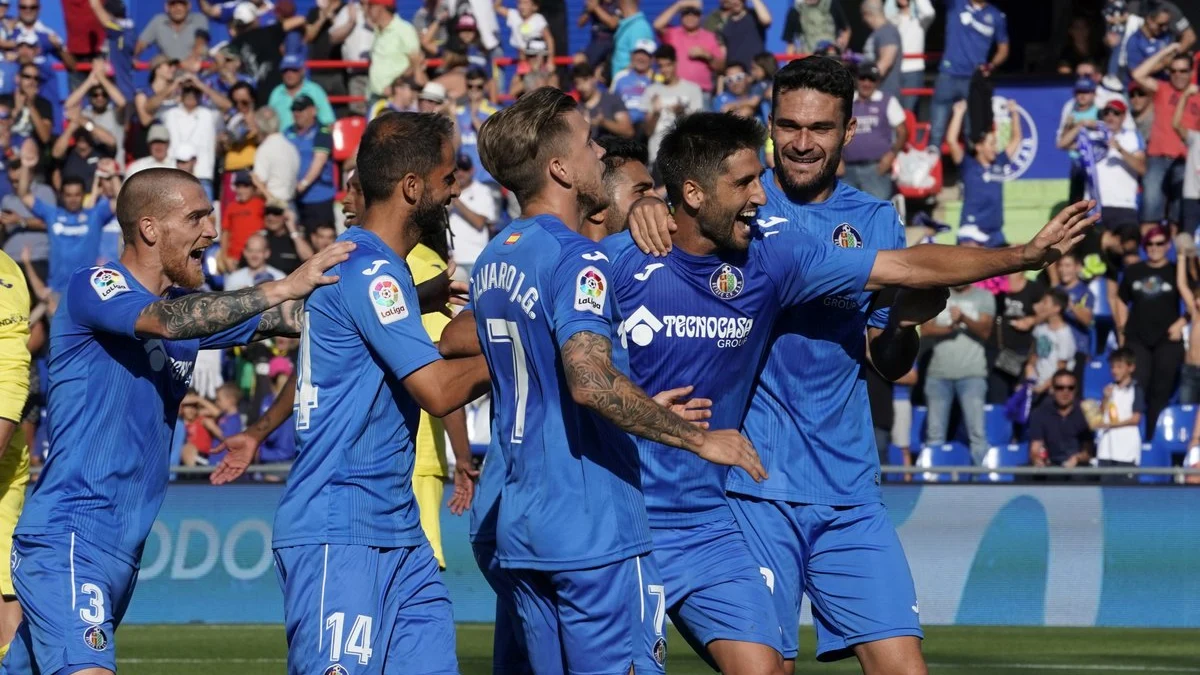 Los jugadores del Getafe celebran uno de los goles ante el Villarreal