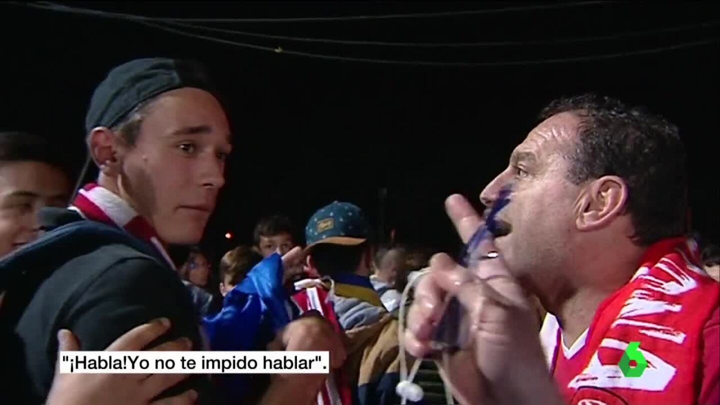 Enfrentamiento entre dos aficionados al f&uacute;tbol