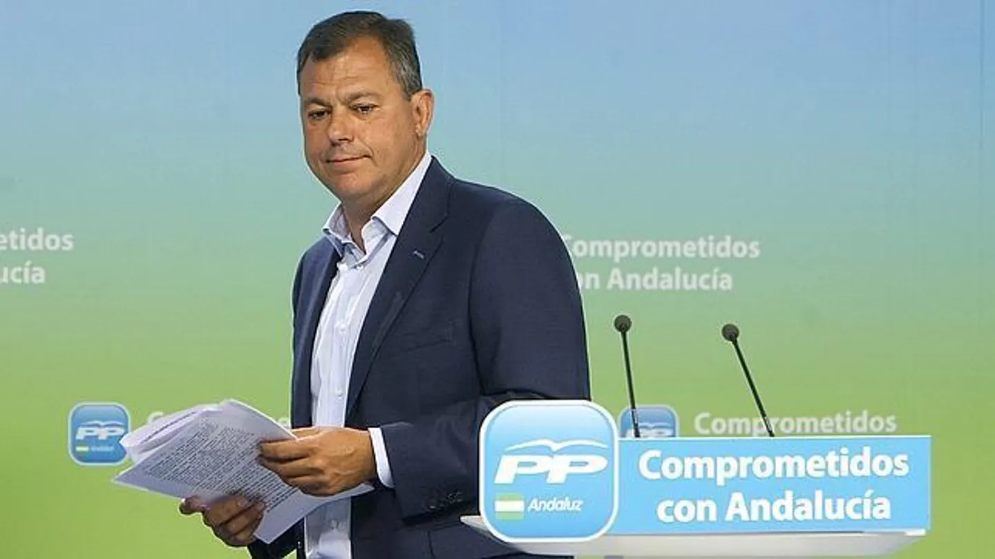 Sanz, durante un acto del partido Sanz, durante un acto del partido