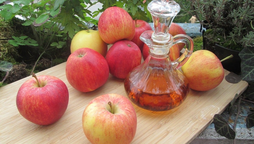 Vinagre de sidra de manzana para el cabello
