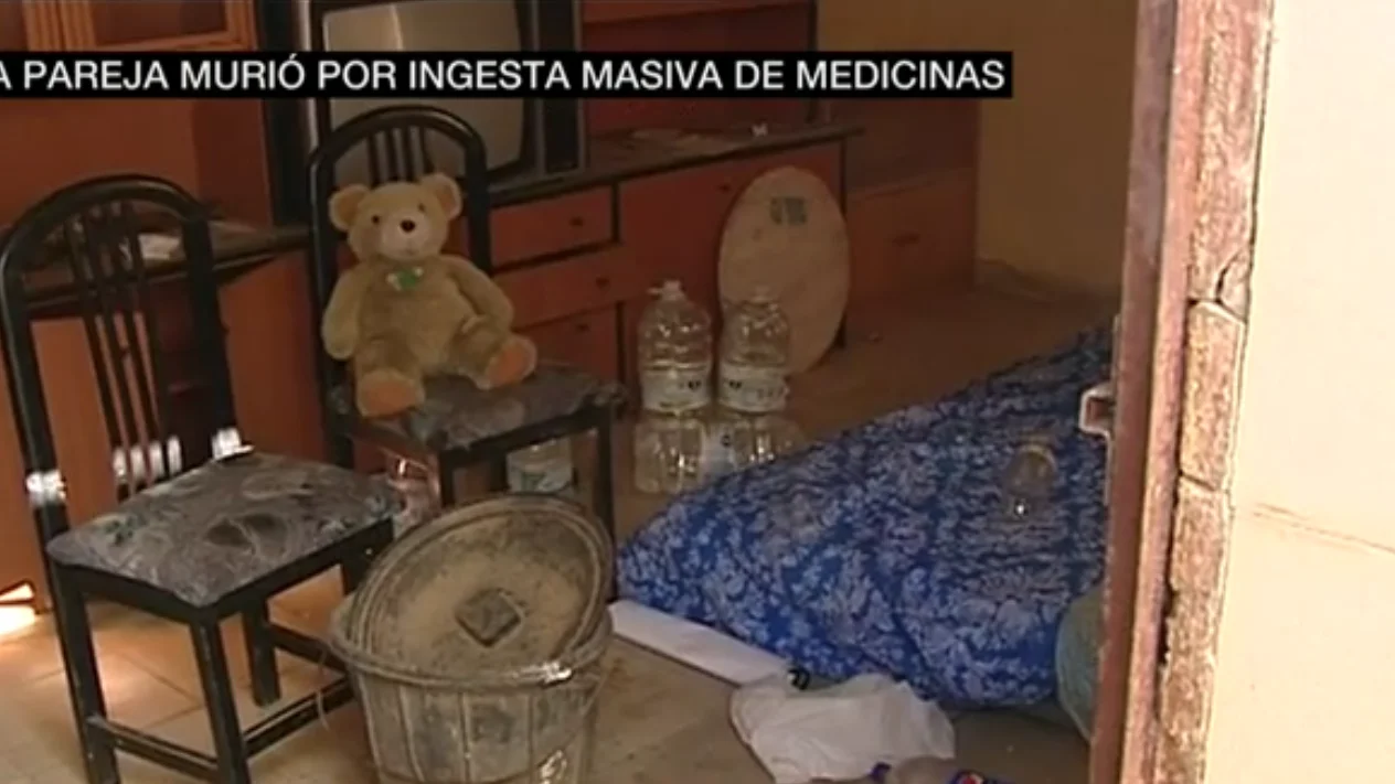 Interior de la casa donde vivieron los cuatro niños con los cadáveres de su madre y su pareja