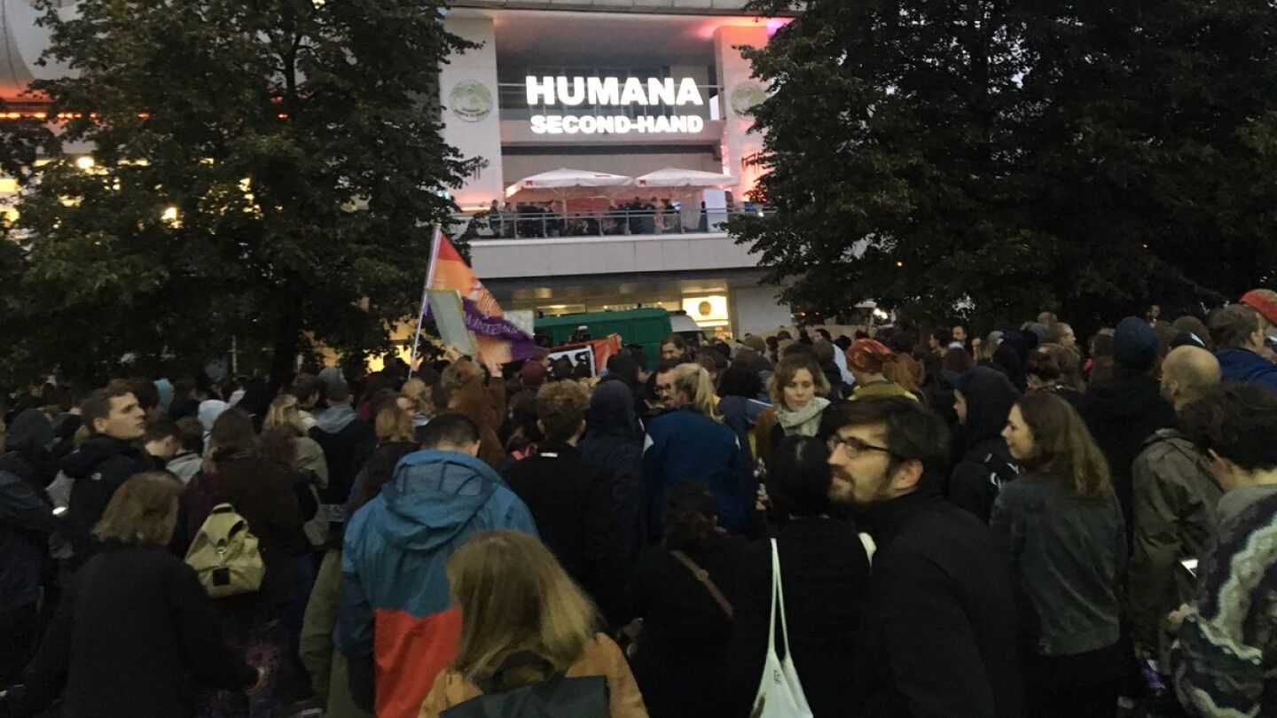 Protesta contra el discurso xen&oacute;fobo del partido ultraderechista Alternativa para Alemania (AfD)
