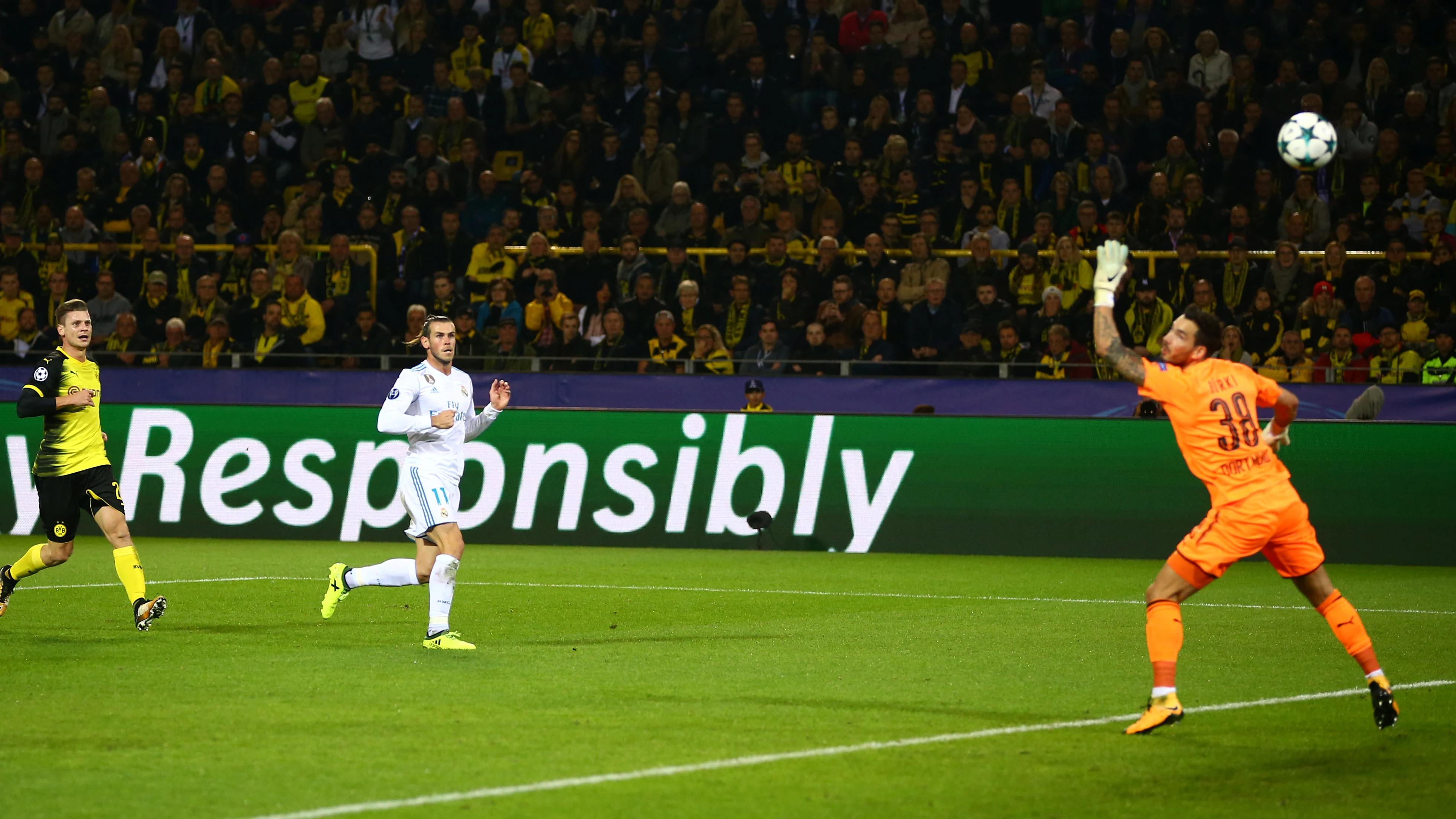 El momento en el que Bale marca el 0-1 del Dortmund - Real Madrid