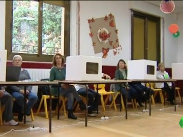 El Govern envía a los miembros de las mesas electorales la convocatoria para el referéndum del 1-O El Govern envía a los miembros de las mesas electorales la convocatoria para el referéndum del 1-O