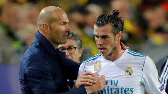 Zidane felicita a Gareth Bale por el esfuerzo Zidane felicita a Gareth Bale por el esfuerzo