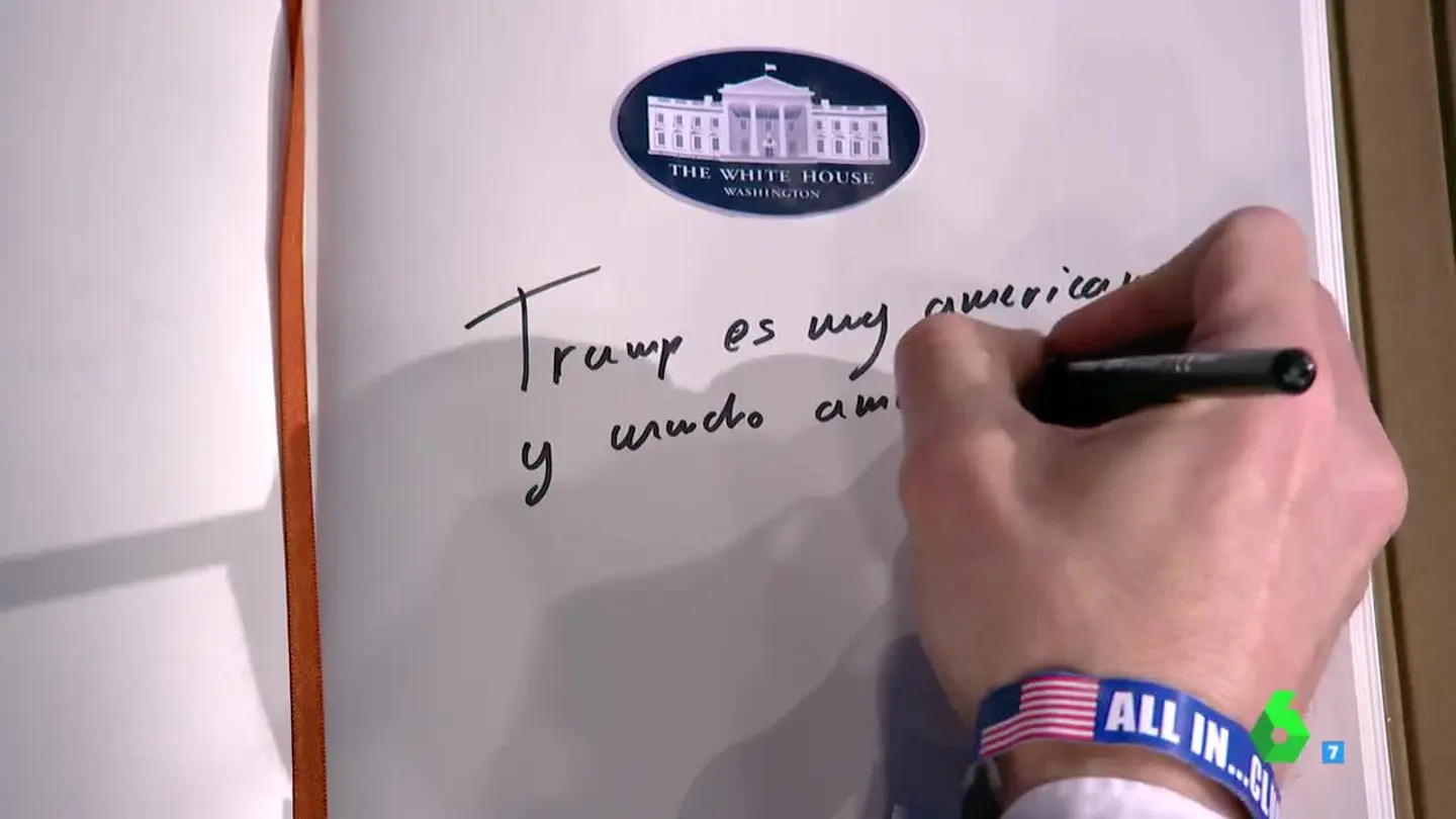 La 'firma' de Mariano Rajoy en el libro de honor de la Casa Blanca La 'firma' de Mariano Rajoy en el libro de honor de la Casa Blanca