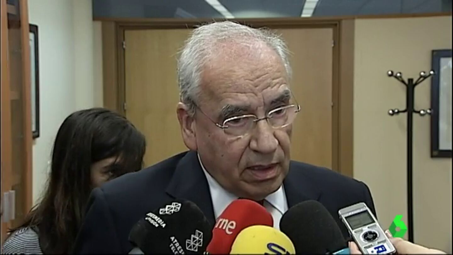  Alfonso Guerra califica de &ldquo;ins&oacute;lito, insoportable e intolerable&rdquo; la situaci&oacute;n de Catalu&ntilde;a 
