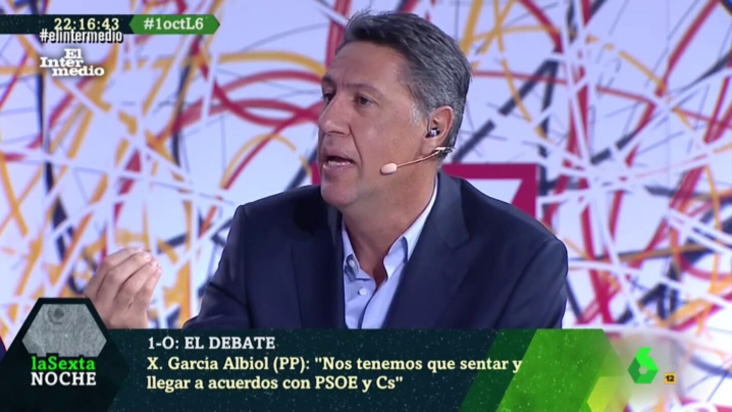 Xavier Garc&iacute;a Albiol responde a Ana Pastor cantando flamenco