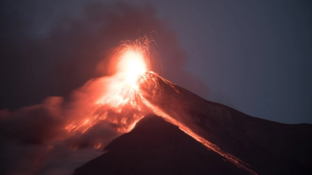 Volcán de fuego en Guatemala