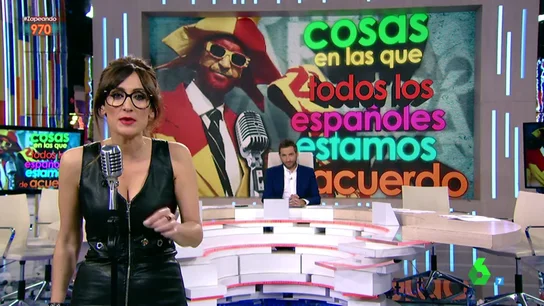 Ana Morgade en una ronda rápida en Zapeando Ana Morgade de pie en ronda rápida