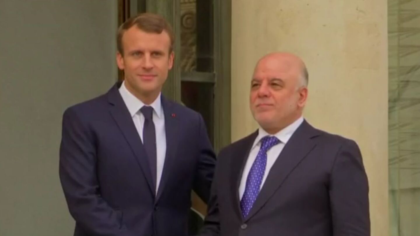 Macron con el primero ministro iraqu&iacute; 