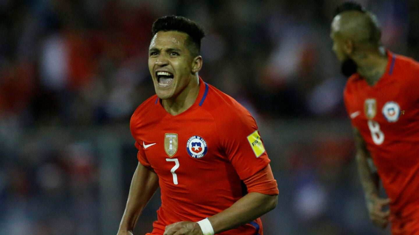 Alexis S&aacute;nchez celebra un gol