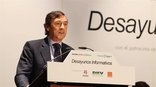 Rafael Hernando en un desayuno informativo Rafael Hernando en un desayuno informativo