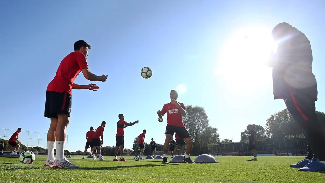 El Atlético realiza un entrenamiento