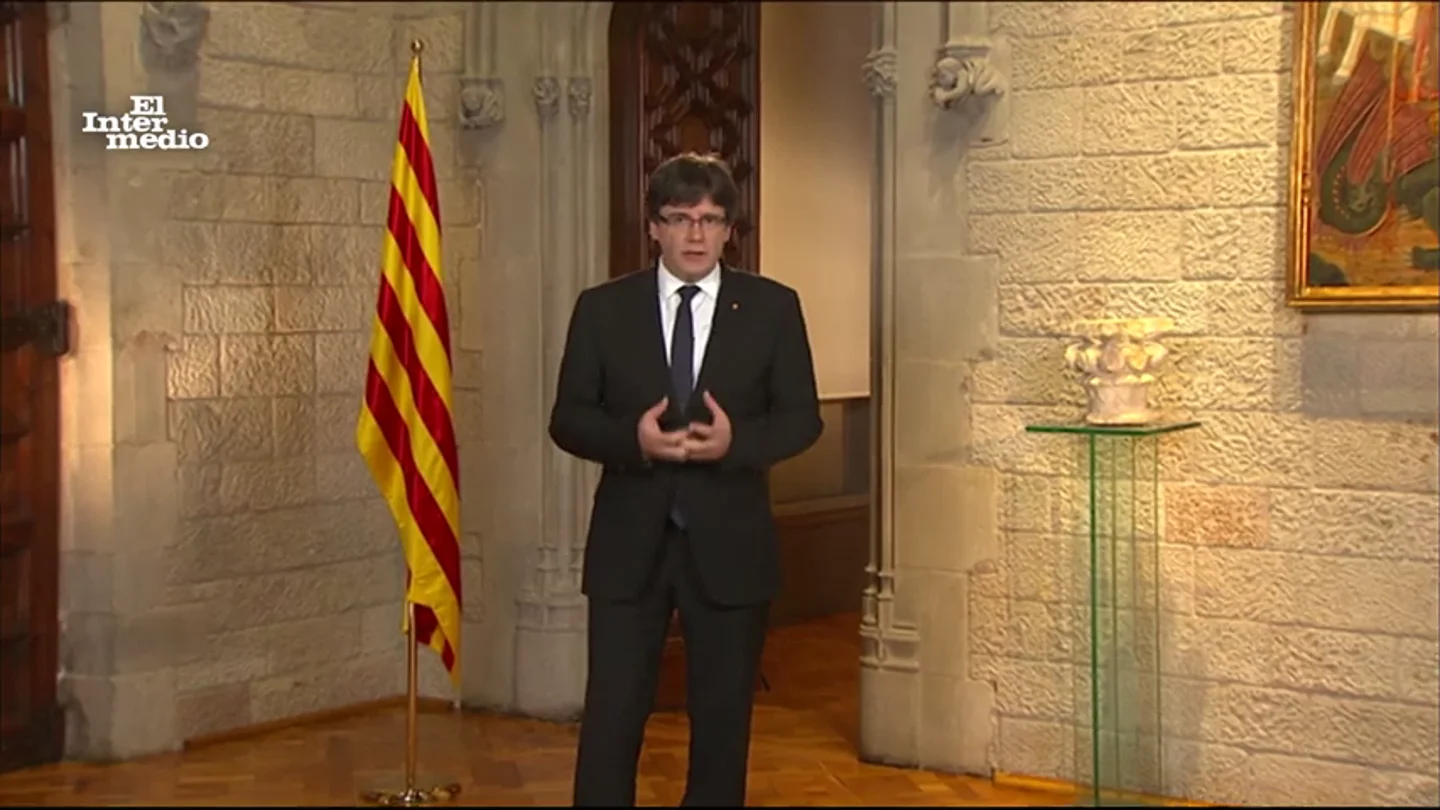 "Vamos a viajar hacia una tierra extraordinaria, cuyas fronteras son las de la imaginación", afirma Carles Puigdemont "Vamos a viajar hacia una tierra extraordinaria, cuyas fronteras son las de la imaginación", afirma Carles Puigdemont