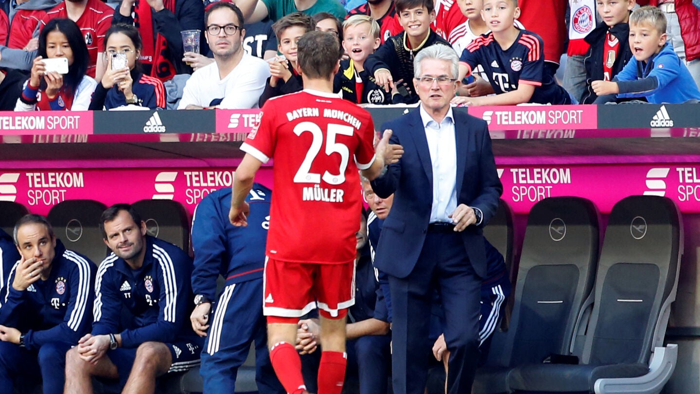 M&uuml;ller choca los cinco con Jupp Heynckes