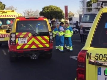 Un hombre muere en Mercamadrid tras quedar atrapado en el elevador de su camión Un hombre muere en Mercamadrid tras quedar atrapado en el elevador de su camión