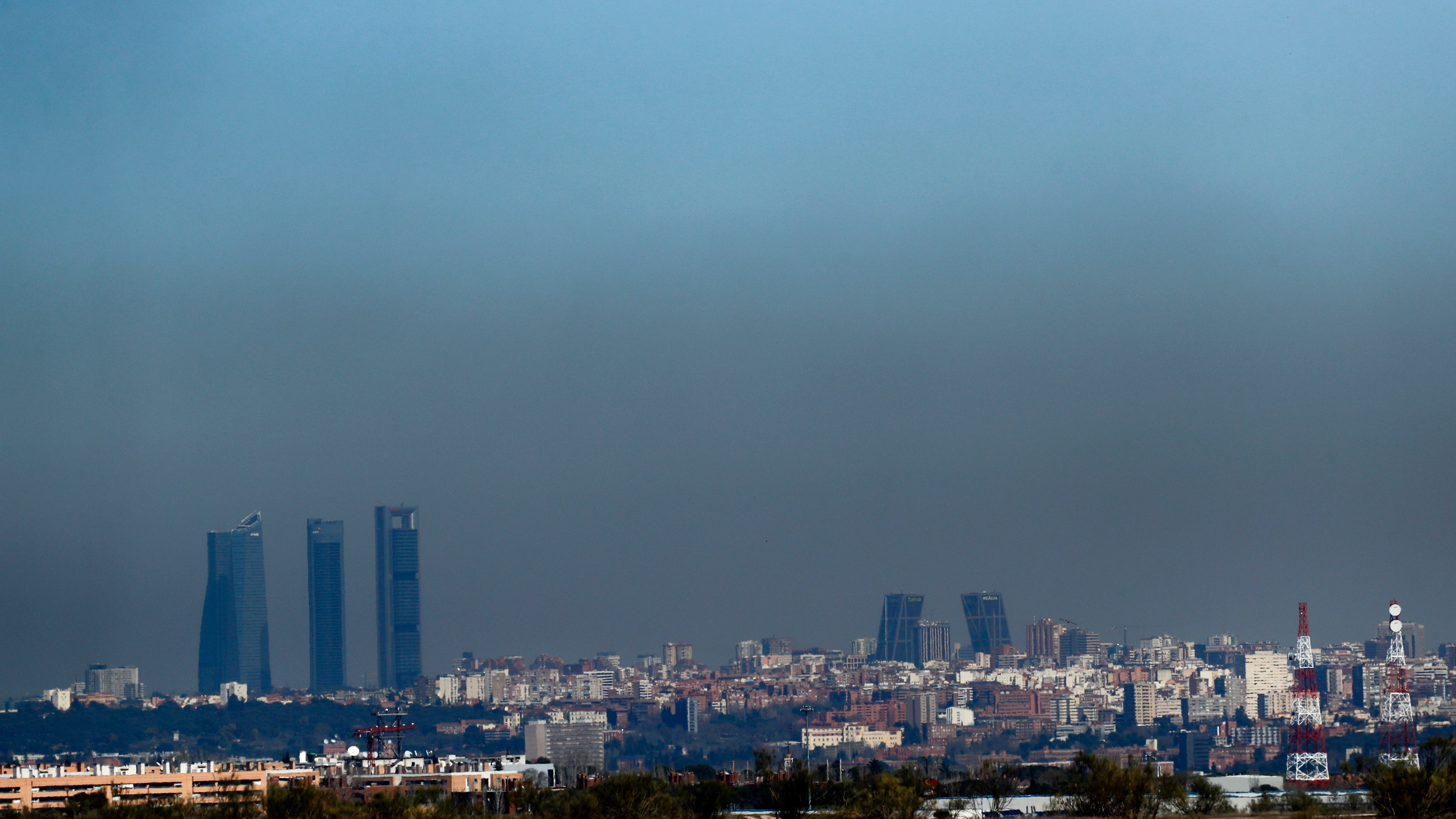 Vista de Madrid cubierta por una 'boina' de contaminación