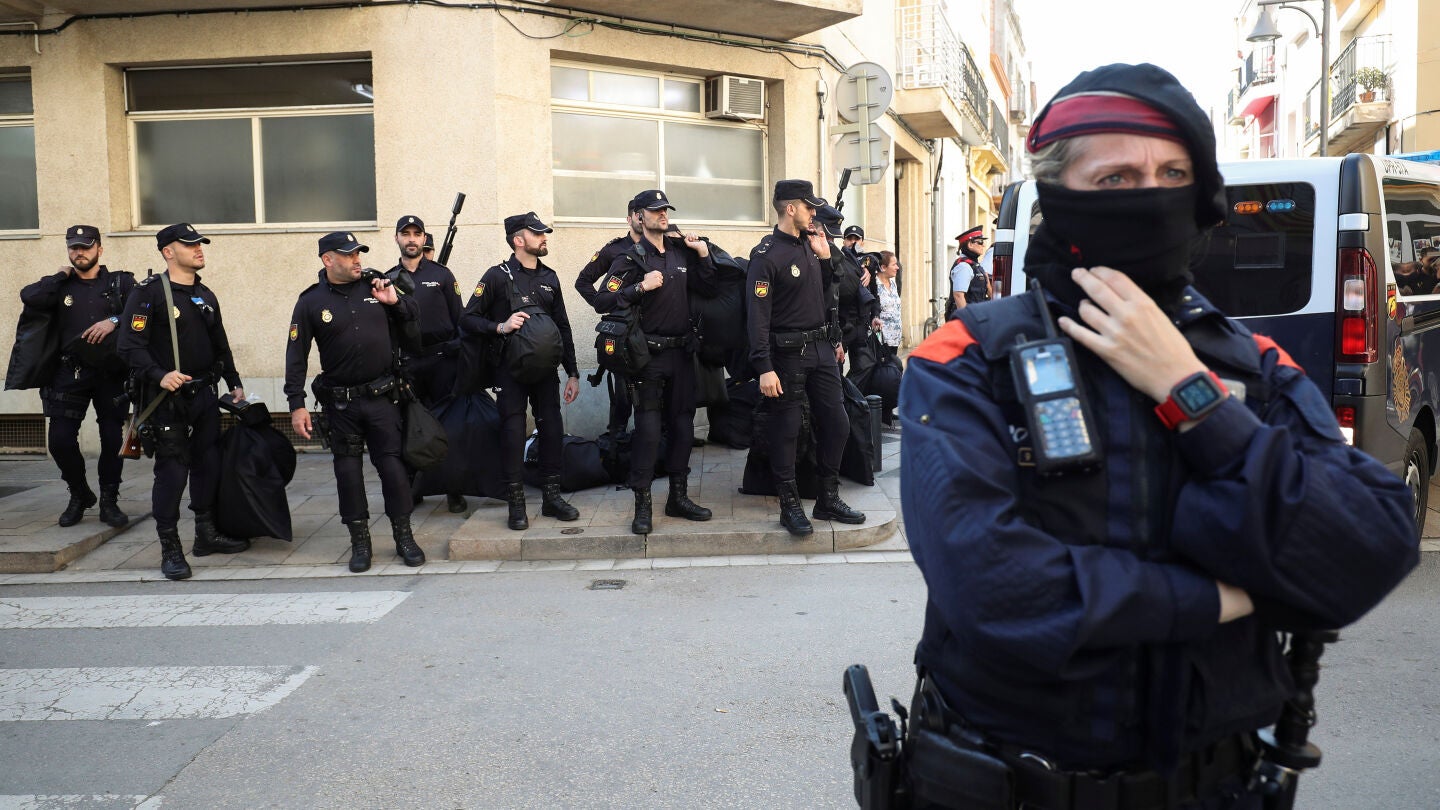 Mossos d'Esquadra y Polic&iacute;a Nacional