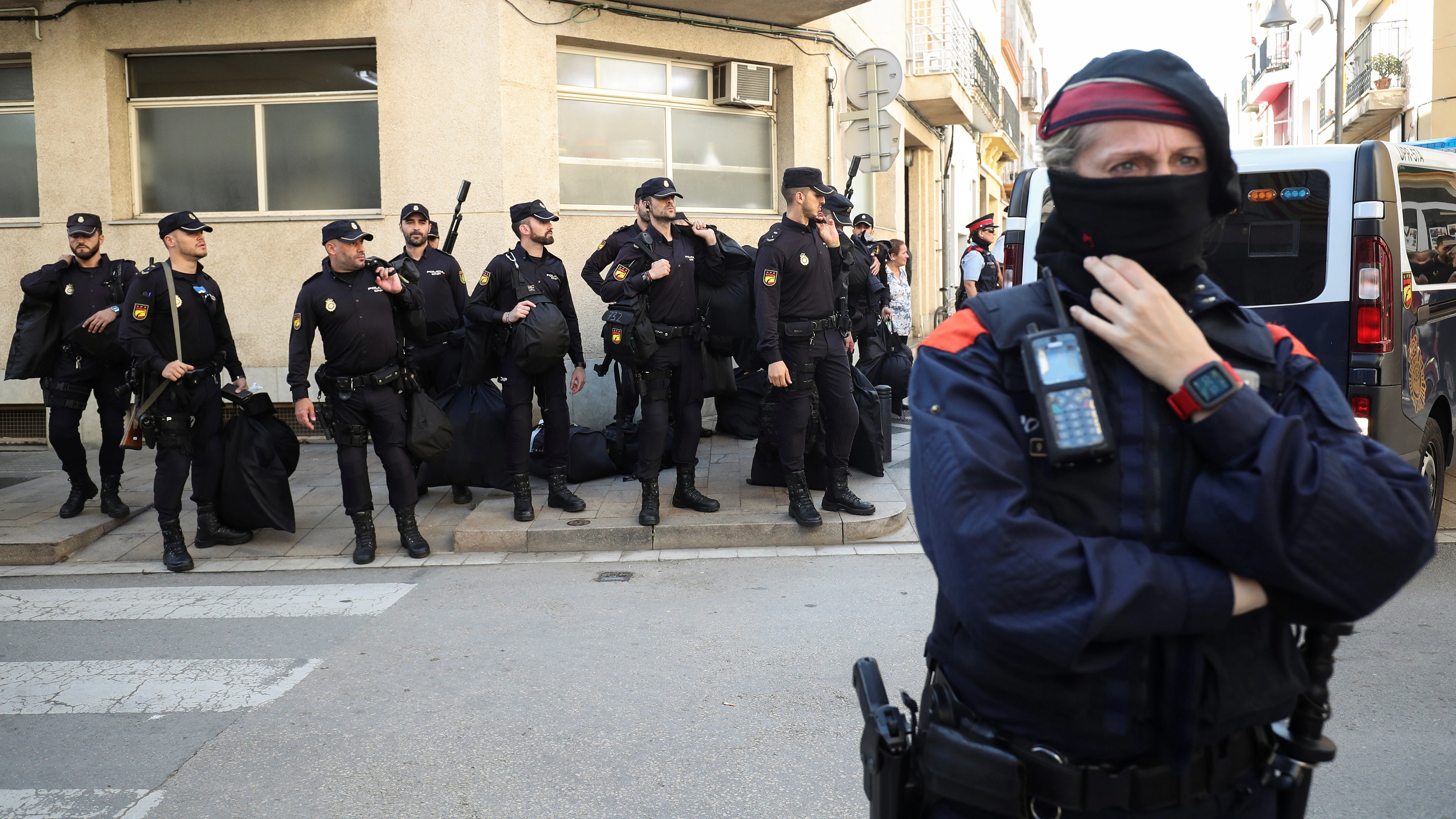 Mossos d'Esquadra y Policía Nacional