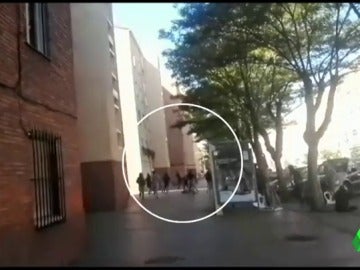 La Ertzaintza identifica a 49 personas en la multitudinaria pelea en Vitoria La Ertzaintza identifica a 49 personas en la multitudinaria pelea en Vitoria
