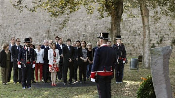 Carles Puigdemont, Ada Colau y Carme Forcadell durante el homenaje al exexpresident Luís Companys