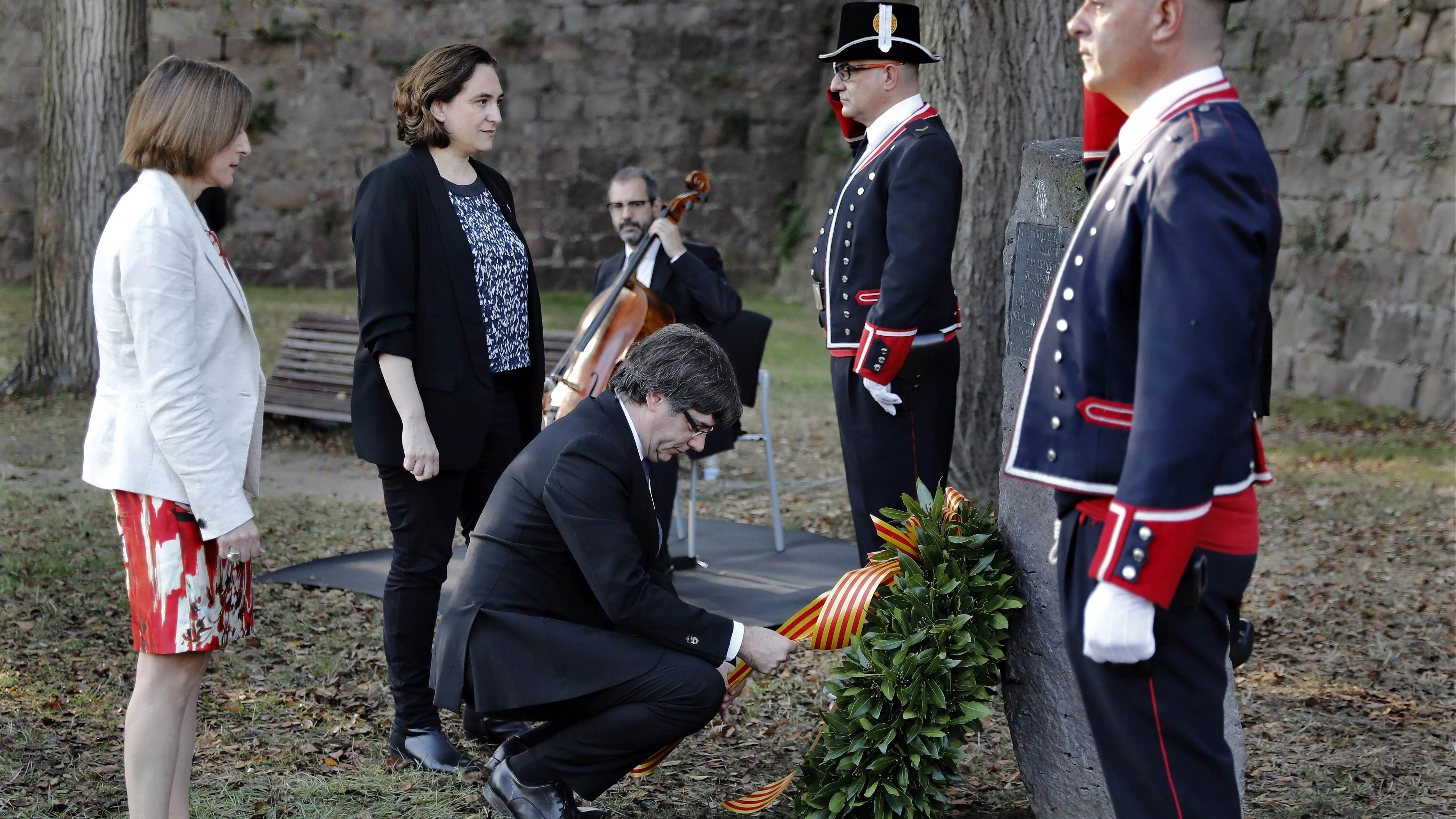 Carles Puigdemont, Ada Colau y Carme Forcadell, homenajean al expresident Luís Companys