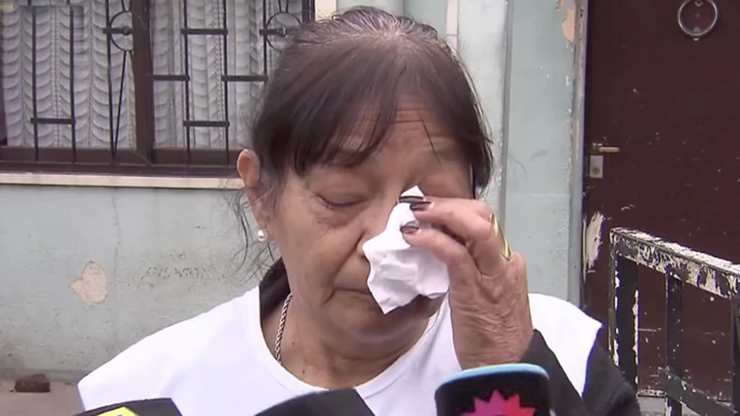 Mariela Latsa, contestando a las preguntas de los medios Mariela Latsa, contestando a las preguntas de los medios
