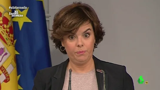 Carles Puigdemont responde "sí,no" ante la desesperación de Soraya Sáenz de Santamaría Carles Puigdemont responde "sí,no" ante la desesperación de Soraya Sáenz de Santamaría